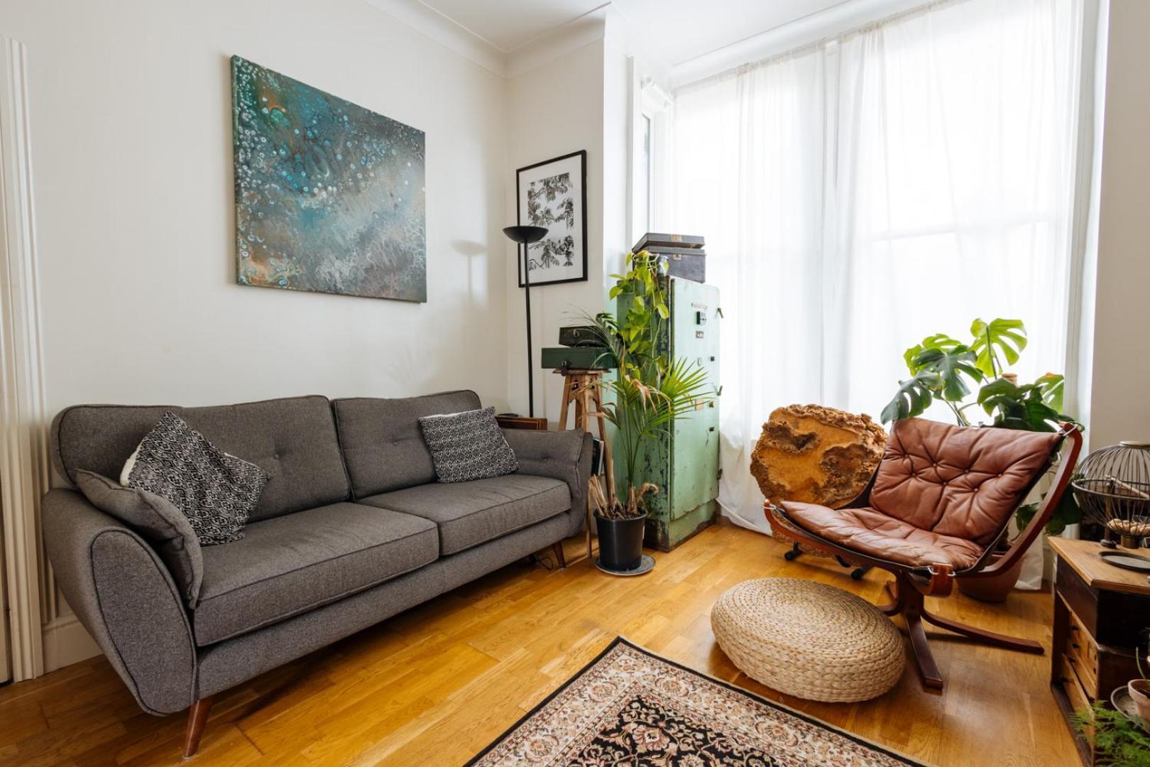 Unique Private Apartment W/ Easy Access To Central Лондон Экстерьер фото